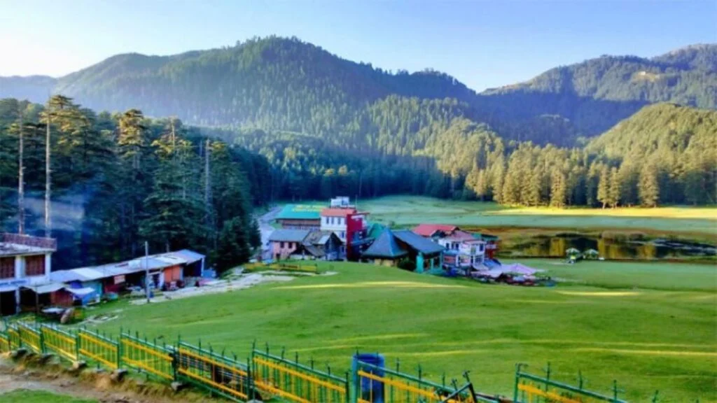 हिल स्टेशन घूमने के लिए डलहौजी का बनाएं ट्रिप प्लान! हिल स्टेशन घूमने के लिए डलहौजी का बनाएं ट्रिप प्लान!