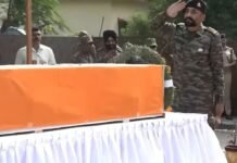 जम्मू-कश्मीर के किश्तवाड़ में 24 घंटे से मुठभेड़ जारी, एक जवान शहीद जम्मू-कश्मीर के किश्तवाड़ में 24 घंटे से मुठभेड़ जारी, एक जवान शहीद