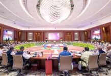 दिल्ली में NITI आयोग की बैठक: 2047 तक भारत को विकसित राष्ट्र बनाने पर जोर दिल्ली में NITI आयोग की बैठक: 2047 तक भारत को विकसित राष्ट्र बनाने पर जोर