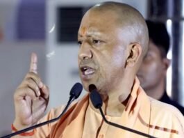 सीएम योगी ने पाकिस्तान को लताड़ा, कहा- आतंकवाद कुत्ते की पूंछ, पूछो ब्रह्माेस क्या है? सीएम योगी ने पाकिस्तान को लताड़ा, कहा- आतंकवाद कुत्ते की पूंछ, पूछो ब्रह्माेस क्या है?