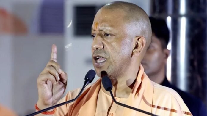 सीएम योगी ने पाकिस्तान को लताड़ा, कहा- आतंकवाद कुत्ते की पूंछ, पूछो ब्रह्माेस क्या है?