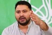 तेजस्वी यादव के काफिले में ट्रक ने मारी टक्कर, तीन सुरक्षाकर्मी घायल, बाल-बाल बचे तेजस्वी Tejashwi Yadav