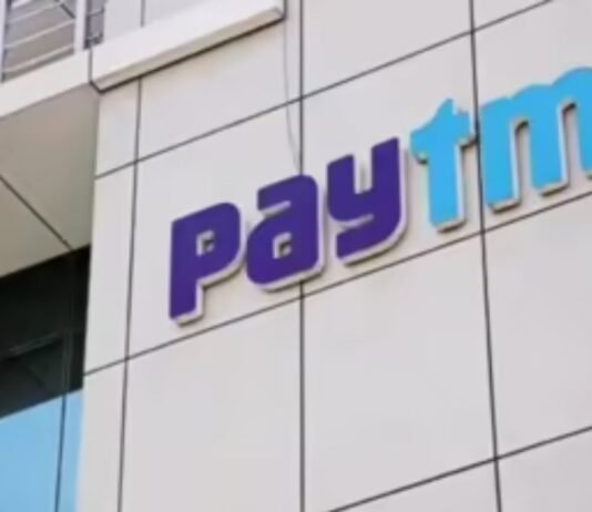 सिर्फ एक ट्वीट से मची हलचल, Paytm के शेयरों में 10% की गिरावट Paytm के शेयरों में 10% की गिरावट
