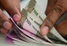 सैलरी से ज्यादा पेंशन पर खर्च सरकार ने बढ़ाया, कैसे बदल रहा है बजट प्रोफाइल, 8वें वेतन आयोग पर क्या होगा असर? सैलरी से ज्यादा पेंशन