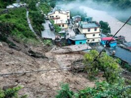 Uttarakhand Cloudburst: चमोली में बादल फटा, केदारघाटी में पुल बहा, अलकनंदा खतरे के निशान से ऊपर Uttarakhand Cloudburst